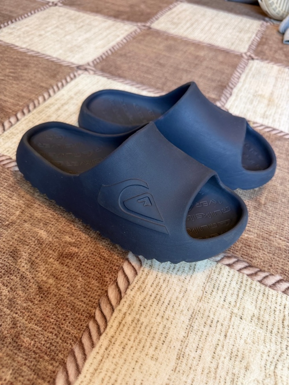 Quiksilver navy blue Slip-On Foam Slides